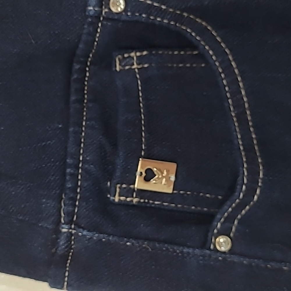 Belle By Kim Gravel Flexibelle Dark Wash Pull-on Jeans With Curved Hem Size 10 - Picture 3 of 11